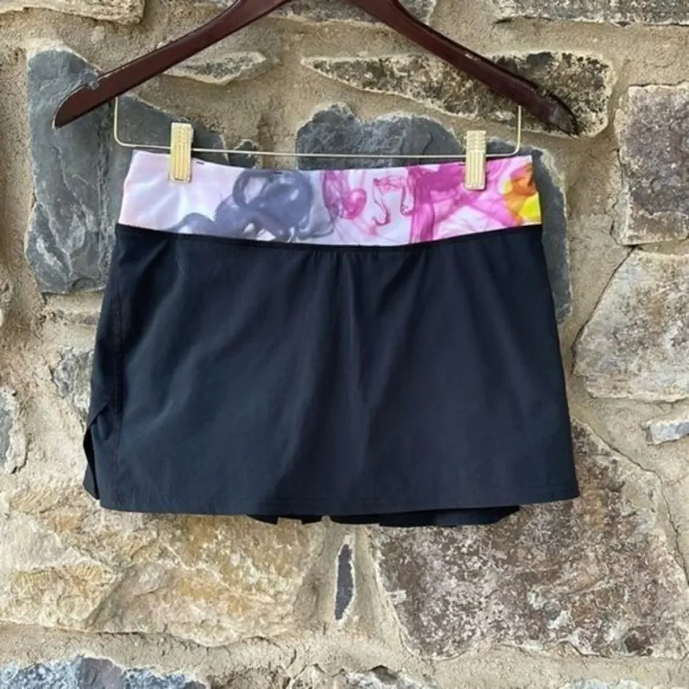 RARE Lululemon Speed Skirt Unicorn Tears/Black Size 4